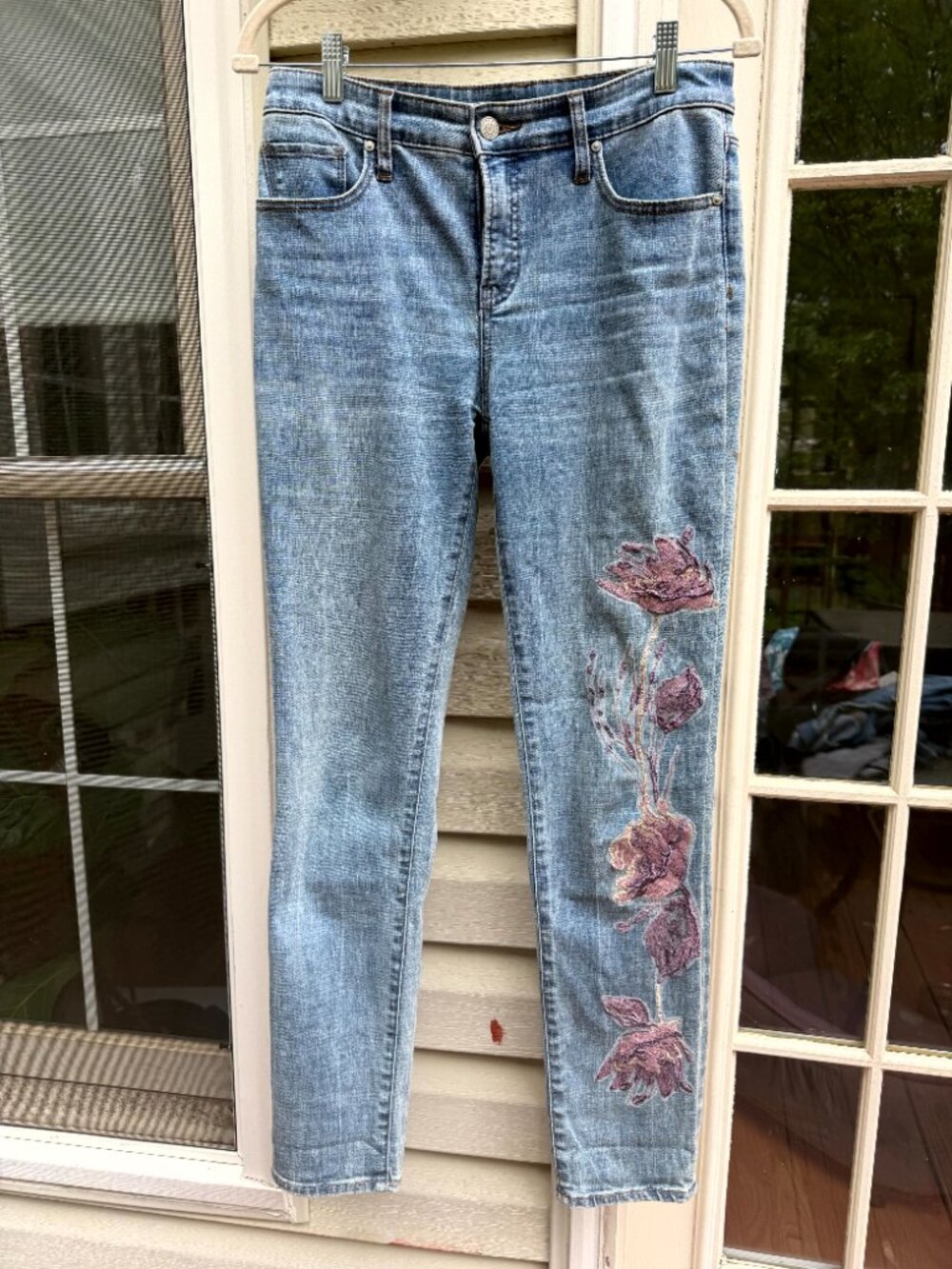 Chico’s Floral So Slimming Girlfriend Slim Leg Jeans Size 00T /US Sz 2T